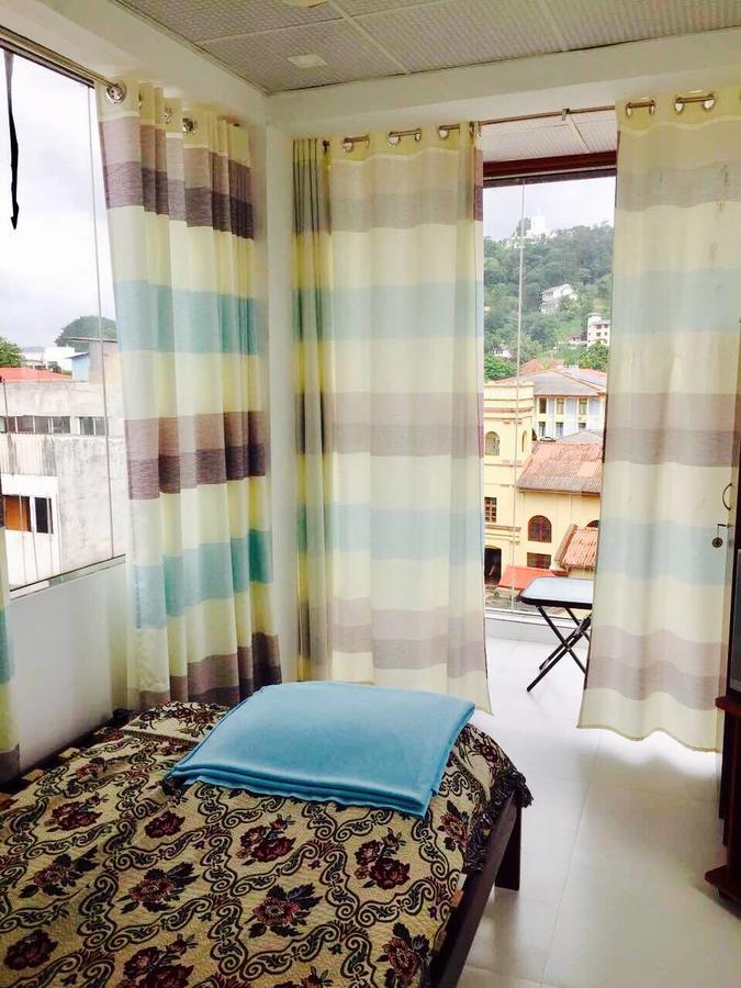 Getmore Bed & Breakfast 캔디 외부 사진